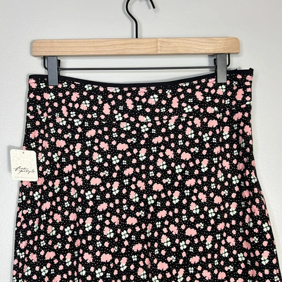 Free People Floral Mini IRL Skirt - Black - Size 4 - NWT - Picture 2 of 11